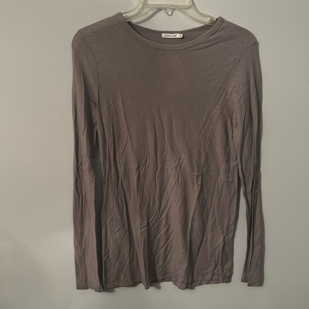 Vici Boutique long sleeve basic shirt. Size small